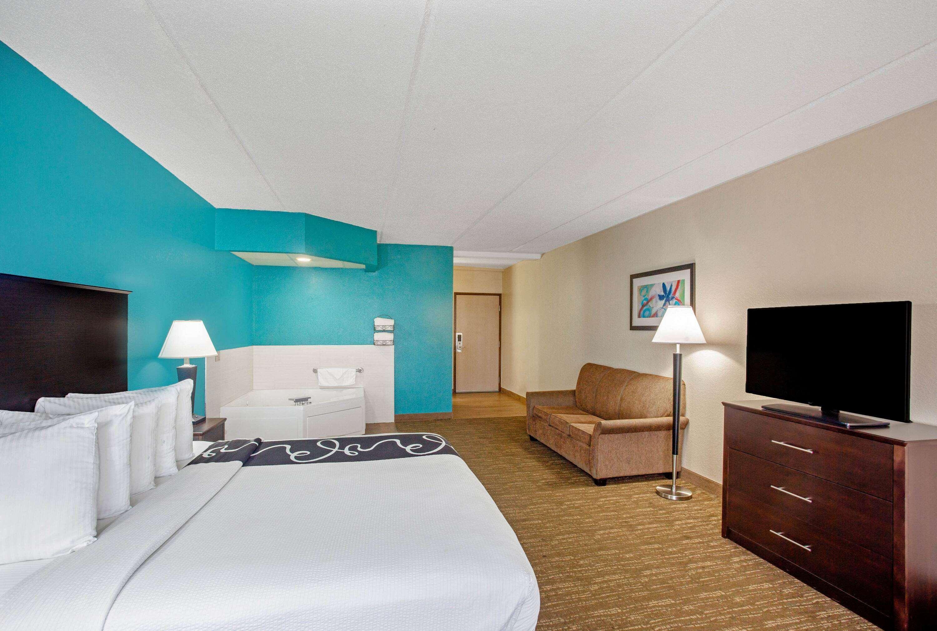 Comfort Inn & Suites Sarasota I75 The Meadows Exterior foto